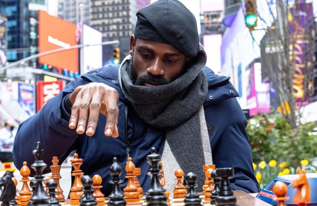 Tunde Onakoya Makes a Final Push in Epic Chess Marathon for Charity! Tunde Onakoya Makes a Final Push in Epic Chess Marathon for Charity!