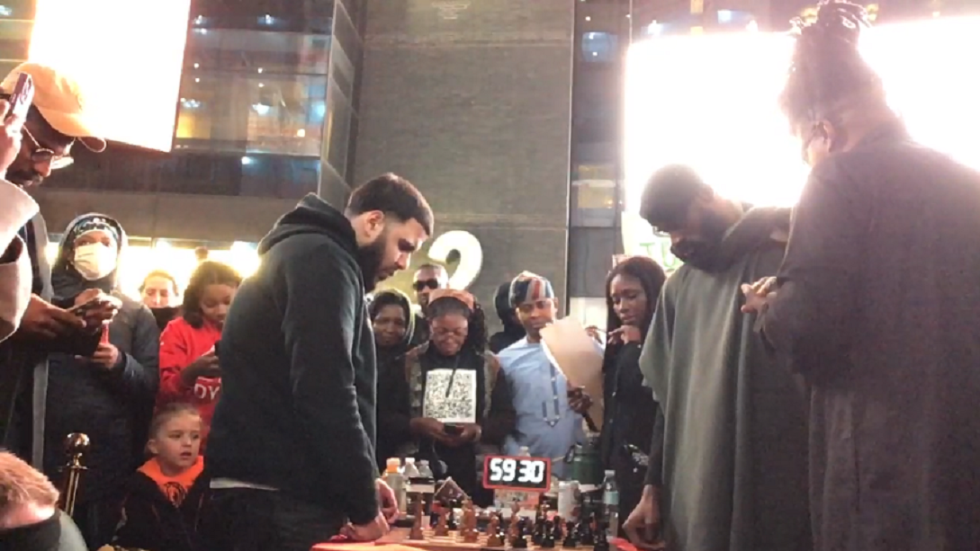 Tunde Onakoya Crushes Chess Marathon, Sets New World Record!